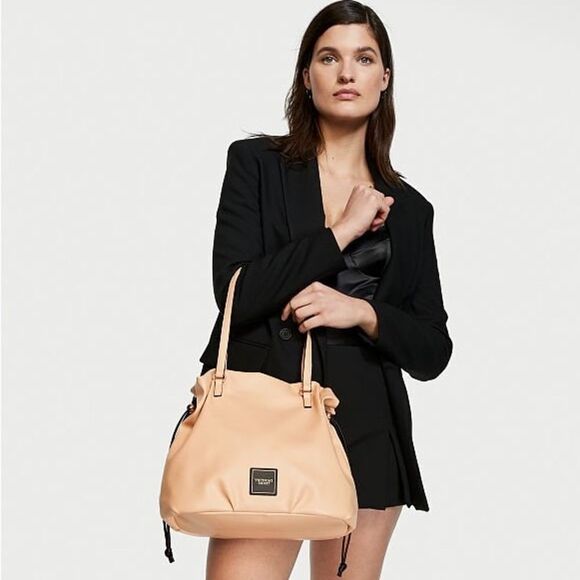 ✨HP✨VICTORIA'S SECRET
Cinch-Top Tote✨   - Picture 1 of 8